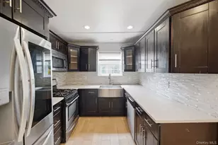 22 Walnut St, Central Islip, NY 11722 - Photo 7