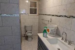 189-10 114th Dr, Saint Albans, NY 11412 - Photo 9