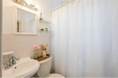 785 Warburton Avenue, Yonkers, NY 10701 - Photo 7