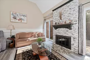 174 Southgate Crescent, Massapequa Park, NY 11762 - Photo 5