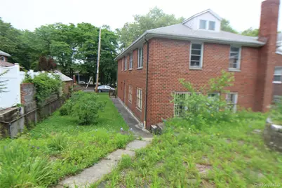 1039 Throggs Neck Expressway, Bronx, NY 10465 - Photo 7