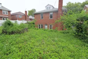 1039 Throggs Neck Expressway, Bronx, NY 10465 - Photo 9