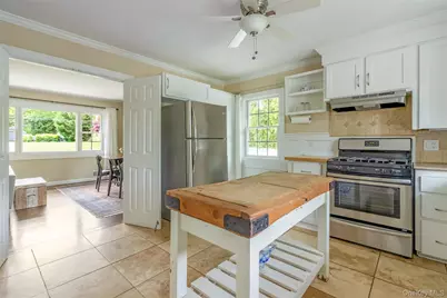 315 Wicks Road, New Suffolk, NY 11956 - Photo 9
