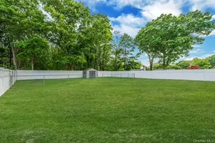 34 Stewart St, Bay Shore, NY 11706 - Photo 25
