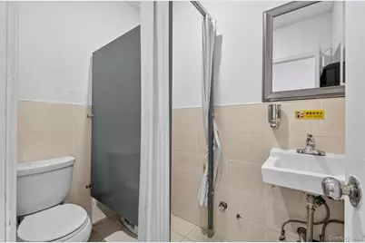 82-20 Britton Avenue, Elmhurst, NY 11373 - Photo 11