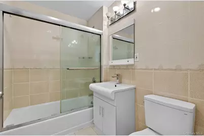 82-20 Britton Avenue, Elmhurst, NY 11373 - Photo 29