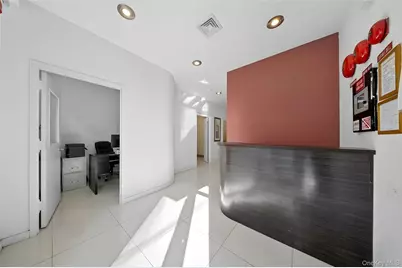 82-20 Britton Avenue, Elmhurst, NY 11373 - Photo 3