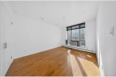 82-20 Britton Avenue, Elmhurst, NY 11373 - Photo 33