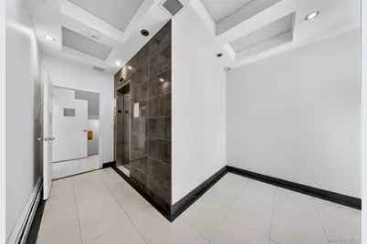 82-20 Britton Avenue, Elmhurst, NY 11373 - Photo 17