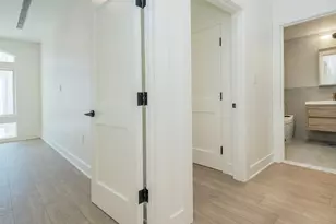 24 Lumber Rd, Roslyn, NY 11576 - Photo 9