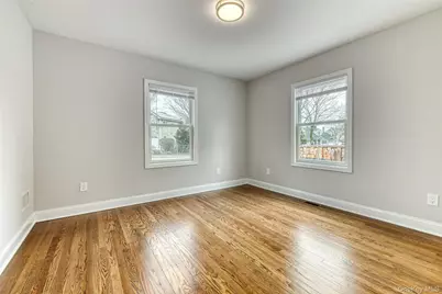 479 Woodbury Road, Plainview, NY 11803 - Photo 27