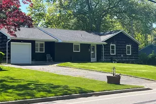 122 Rocky Point Landing Rd, Rocky Point, NY 11778 - Photo 3