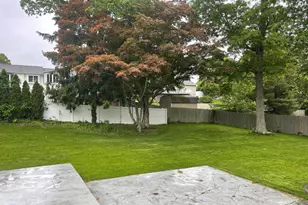 122 Rocky Point Landing Rd, Rocky Point, NY 11778 - Photo 17