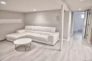 18 Bailey Ave, Babylon, NY 11702 - Photo 13