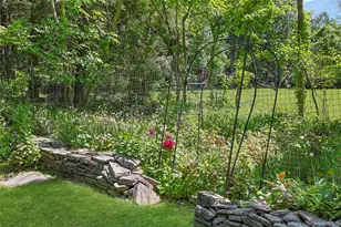 100 Devoe Rd, Chappaqua, NY 10514 - Photo 43