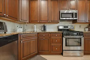 18 Clark St, Long Beach, NY 11561 - Photo 11