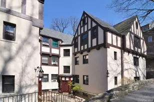 64 Kensington Rd, Bronxville, NY 10708 - Photo 3