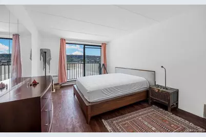 1120 Warburton Avenue #1F, Yonkers, NY 10701 - Photo 19