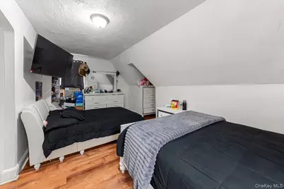 2323 Powell Avenue, Bronx, NY 10462 - Photo 7
