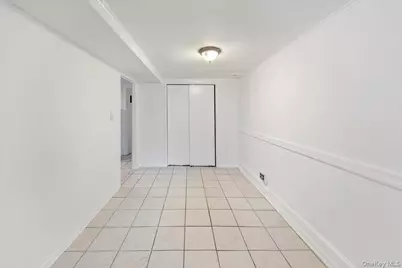 2323 Powell Avenue, Bronx, NY 10462 - Photo 25