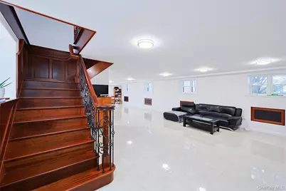 21-20 Francis Lewis Boulevard, Whitestone, NY 11357 - Photo 27