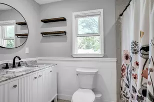 57 Wantagh Ave, East Islip, NY 11730 - Photo 17