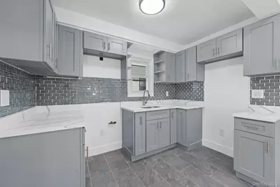 10708 132nd Street, Richmond Hill, NY 11419 - Photo 9