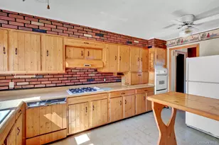 1456 Peters Blvd, Bay Shore, NY 11706 - Photo 17