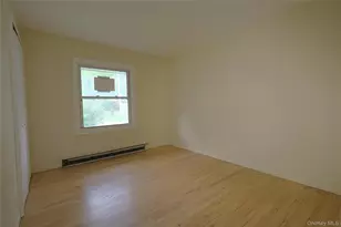 17 Roosevelt Rd, Hyde Park, NY 12538 - Photo 9