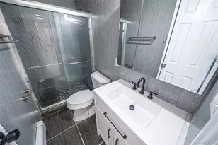 7 New Jersey Ct, Dix Hills, NY 11746 - Photo 21