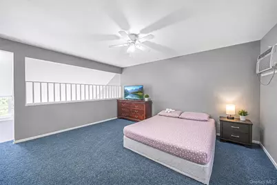 7 New Jersey Court, Dix Hills, NY 11746 - Photo 45