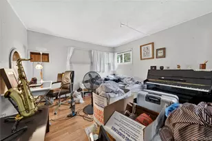 2 Dawn Ln, Hicksville, NY 11801 - Photo 13