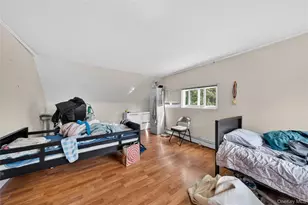 2 Dawn Ln, Hicksville, NY 11801 - Photo 23