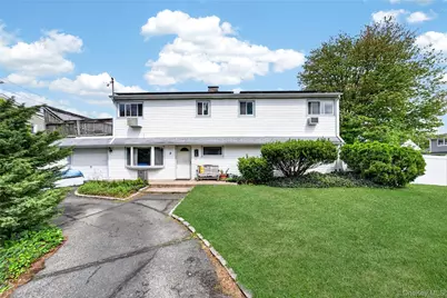 2 Dawn Lane, Hicksville, NY 11801 - Photo 1