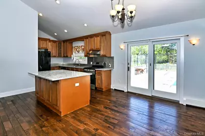 21 Sunset Avenue, East Quogue, NY 11942 - Photo 5