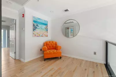 205 Willow Lane, Valley Stream, NY 11580 - Photo 13