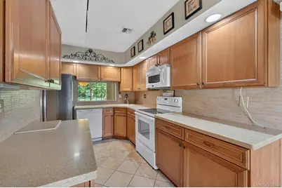 40 Spruce Ridge Drive, Fishkill, NY 12524 - Photo 7