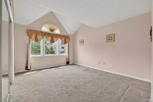 40 Spruce Ridge Dr, Fishkill, NY 12524 - Photo 21