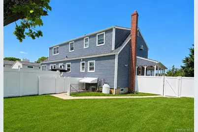 1423 9th Street, West Babylon, NY 11704 - Photo 21