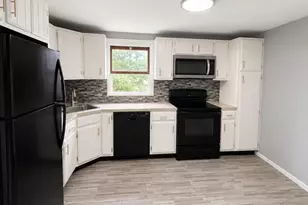 1423 9th St, West Babylon, NY 11704 - Photo 13
