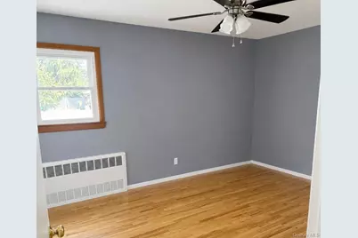 1423 9th Street, West Babylon, NY 11704 - Photo 9