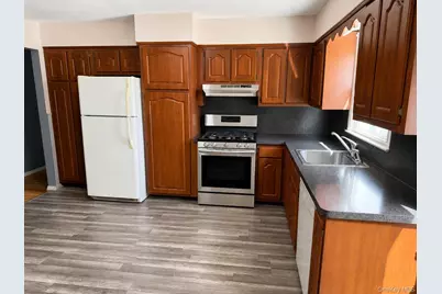 1423 9th Street, West Babylon, NY 11704 - Photo 7