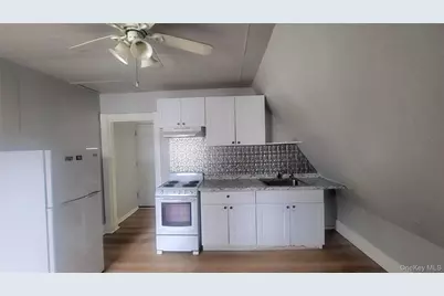 238 Church Street #3, Poughkeepsie, NY 12601 - Photo 3