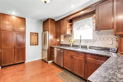 36 Richard Avenue, Islip Terrace, NY 11752 - Photo 11