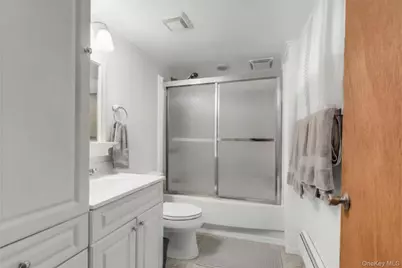 36 Richard Avenue, Islip Terrace, NY 11752 - Photo 25