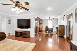 36 Richard Ave, Islip Terrace, NY 11752 - Photo 7