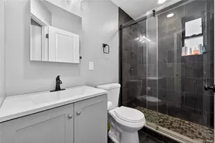 56-21 Douglastion Pkwy, Douglaston, NY 11362 - Photo 9
