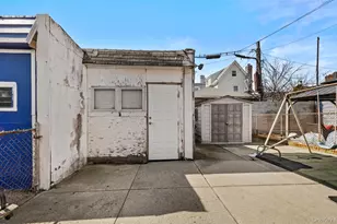 1726 E 48th St, Brooklyn, NY 11234 - Photo 15