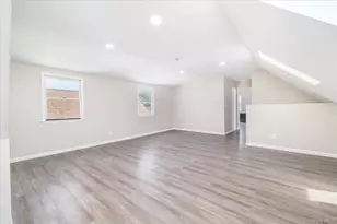 191 Raff Ave, Mineola, NY 11501 - Photo 23