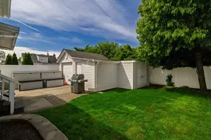 2864 Saint Johns Rd, Oceanside, NY 11572 - Photo 35